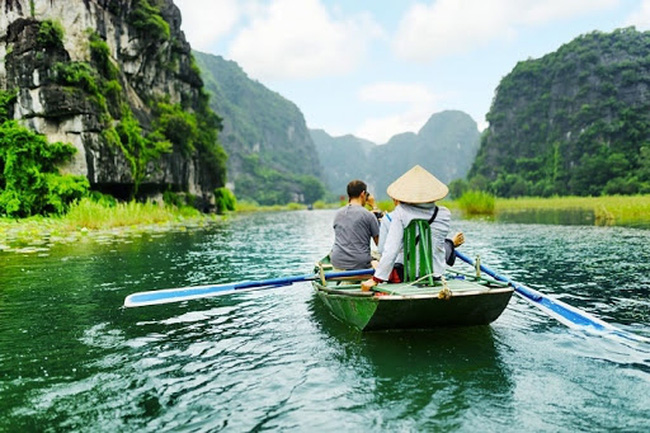 Lượng khách quốc tế đến Việt Nam tăng gấp 4 lần sau 1 tháng